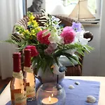 Zu Den Huehnergoettern Fuer 7nae In Hs Apartment